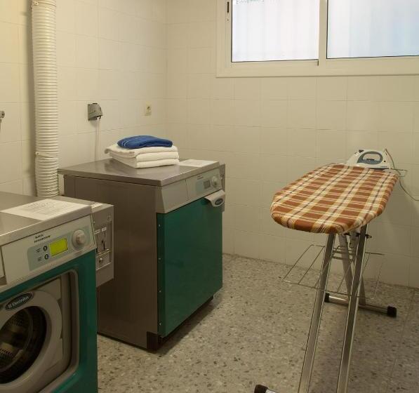 اقامتگاه Residència Erasmus Gracia