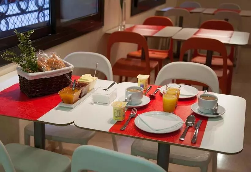 Резиденция Residència Erasmus Gracia