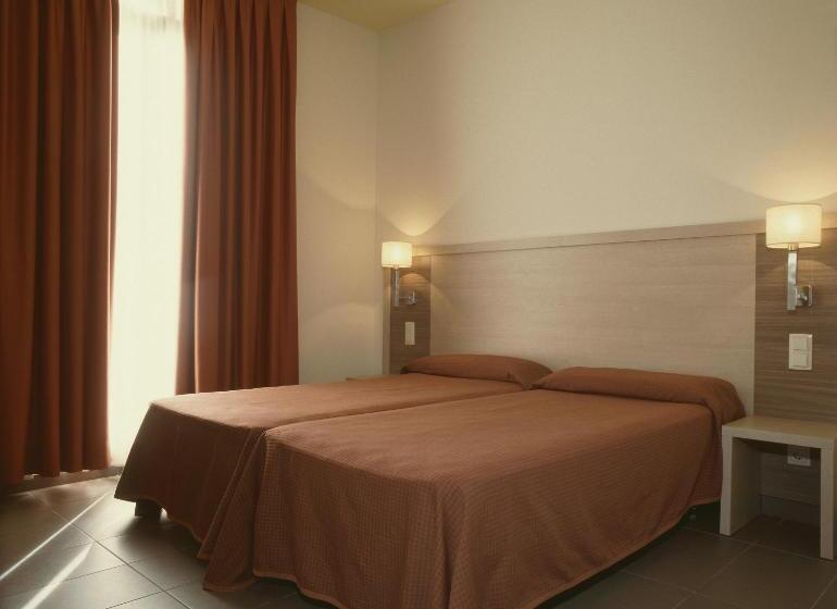 اقامتگاه Residència Erasmus Gracia