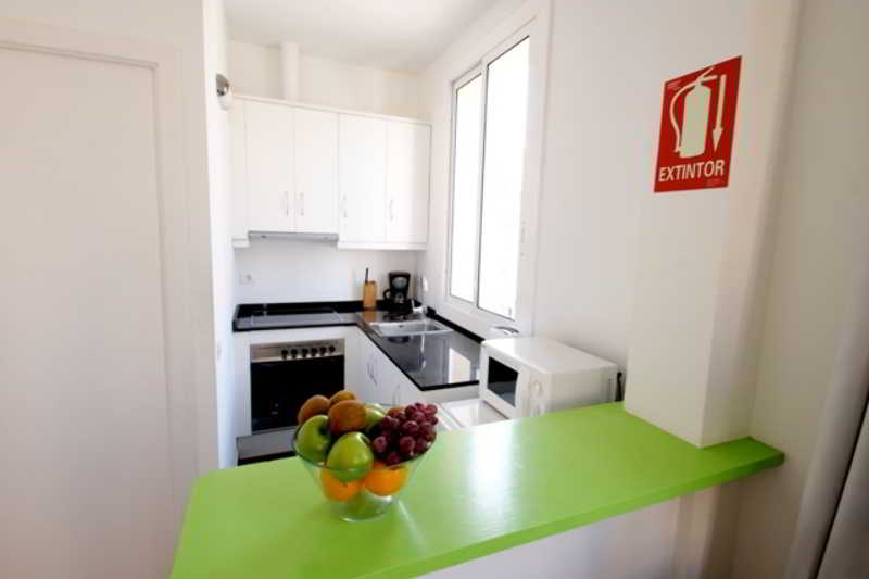 Habitat Apartments Beach Studio