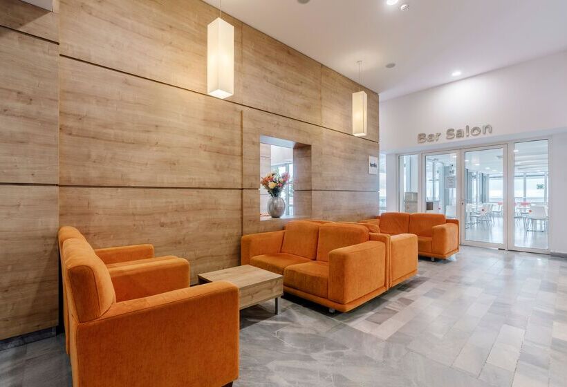 هتل Aluasun Helios Beach