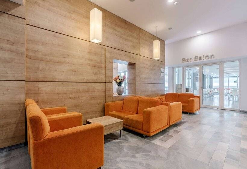 هتل Aluasun Helios Beach