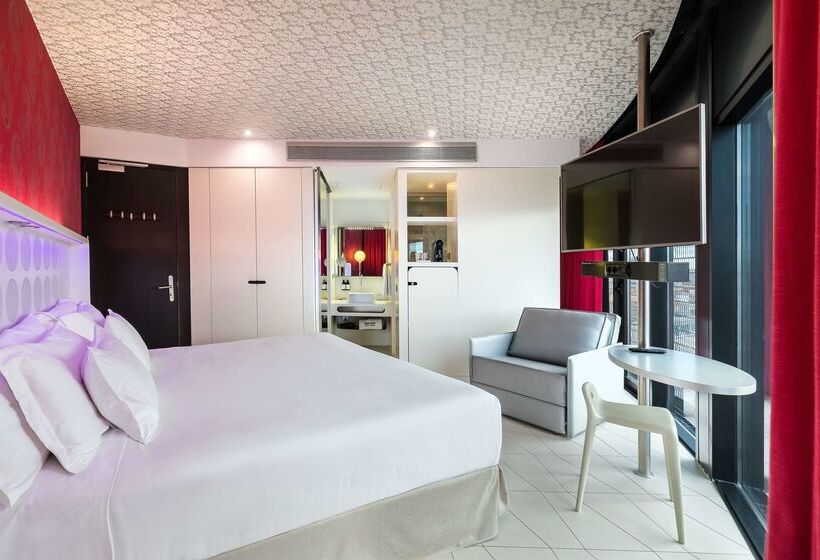 هتل Barcelo Raval