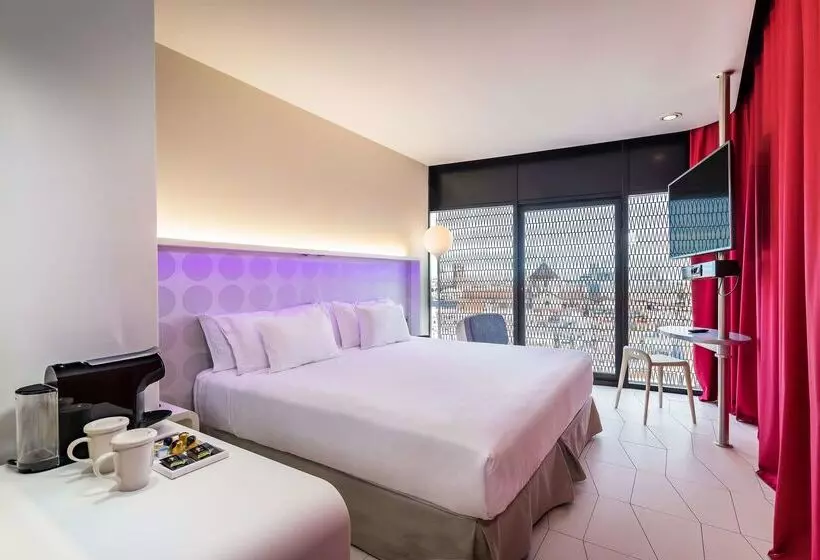 Отель Barcelo Raval