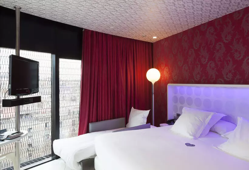 Отель Barcelo Raval