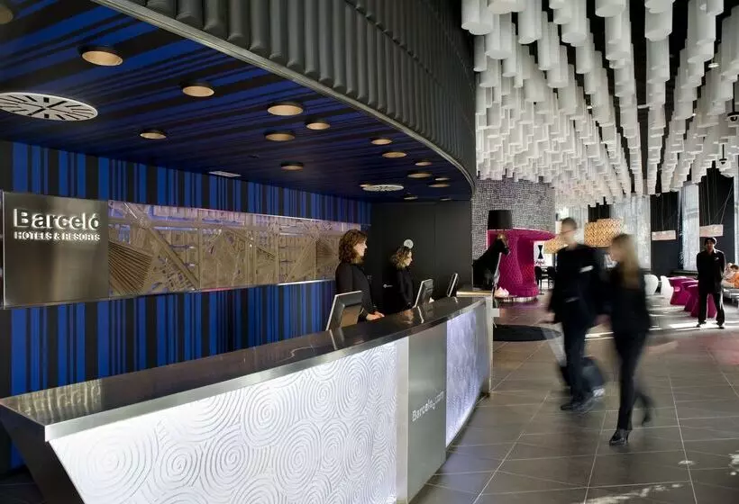 Отель Barcelo Raval