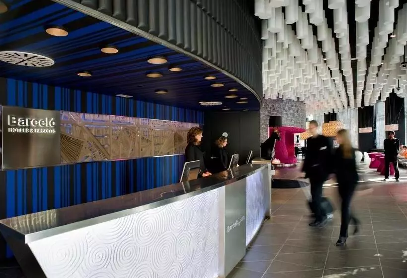 Отель Barcelo Raval
