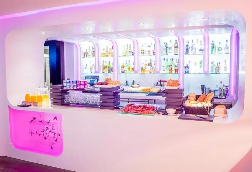 Отель Barcelo Raval