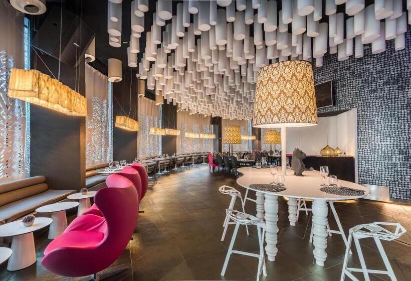 هتل Barcelo Raval