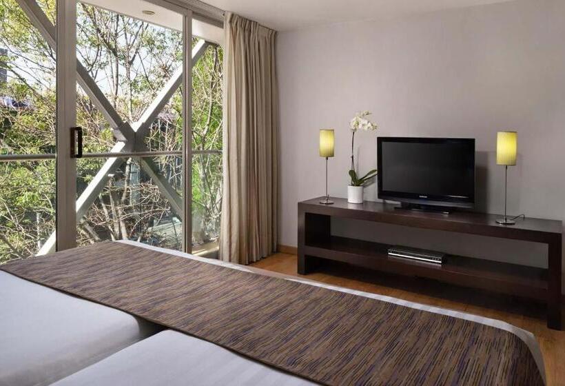 בית מלון כפרי Exe Suites Reforma