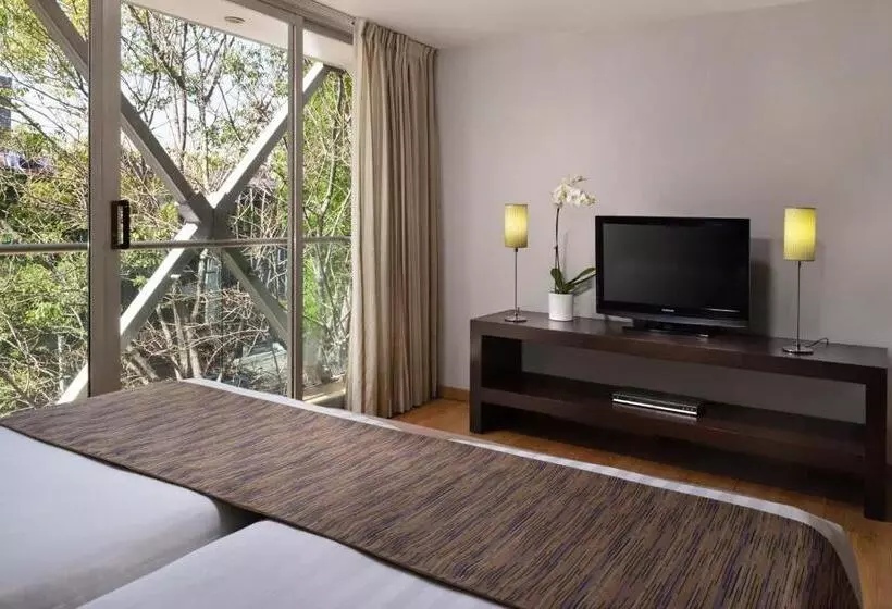 هتل Exe Suites Reforma