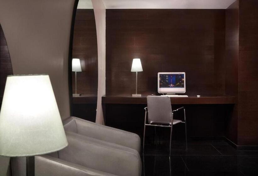 בית מלון כפרי Exe Suites Reforma