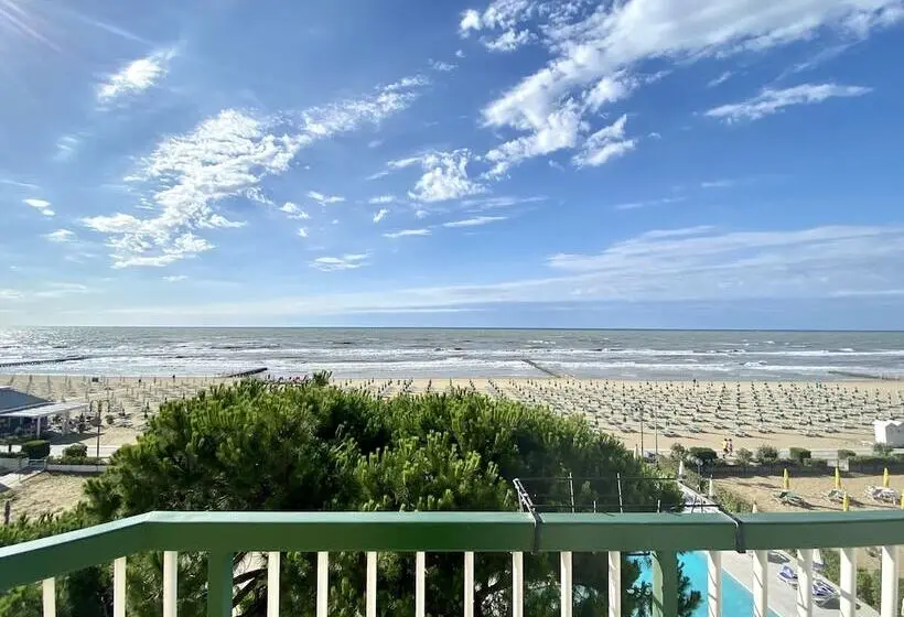 ホテル Florida