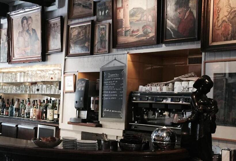 Отель Hôtel Des Templiers