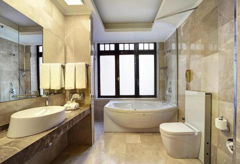 Hotel Legacy Ottoman