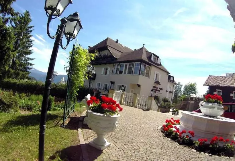 Отель Post Victoria