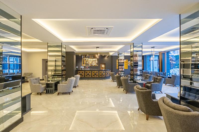 酒店 Royal Palace Kusadasi