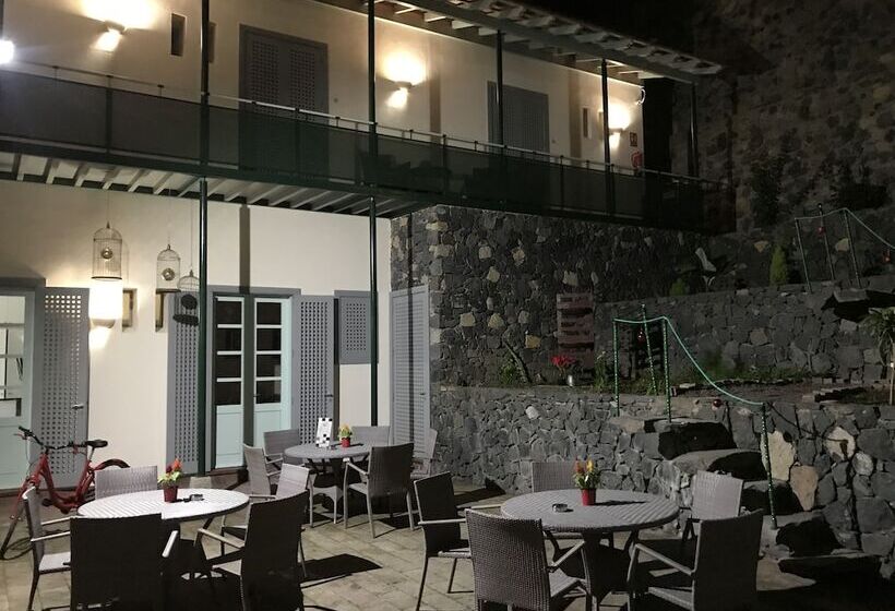 فندق ريفى Rural Triana