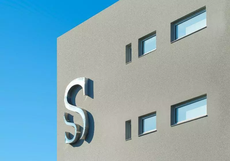 호텔 Semiramis City