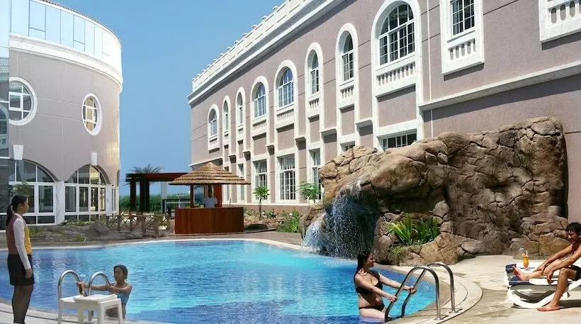 Sharjah Premiere Hotel & Resort