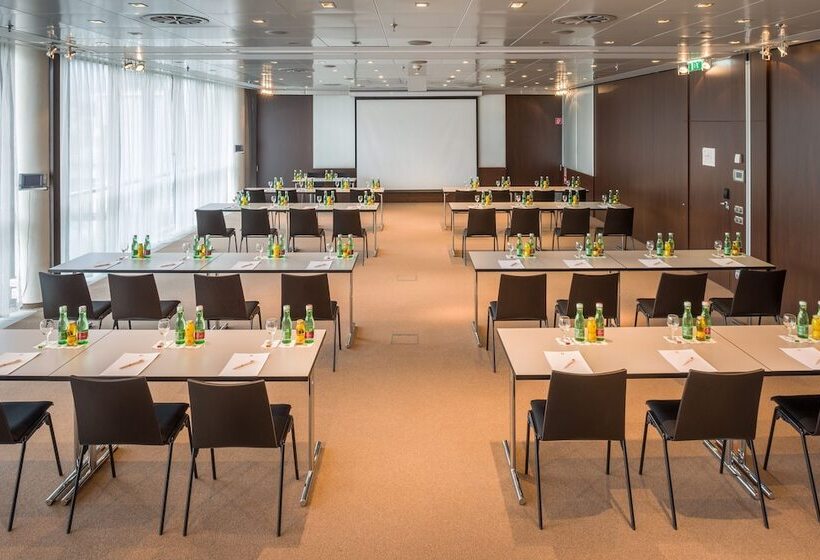 בית מלון כפרי Voco® Villach, An Ihg