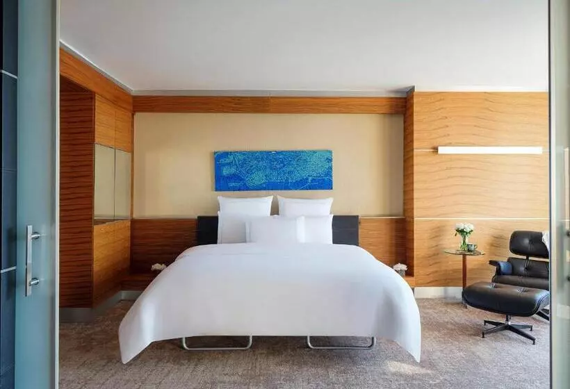 Swissotel Buyuk Efes Izmir