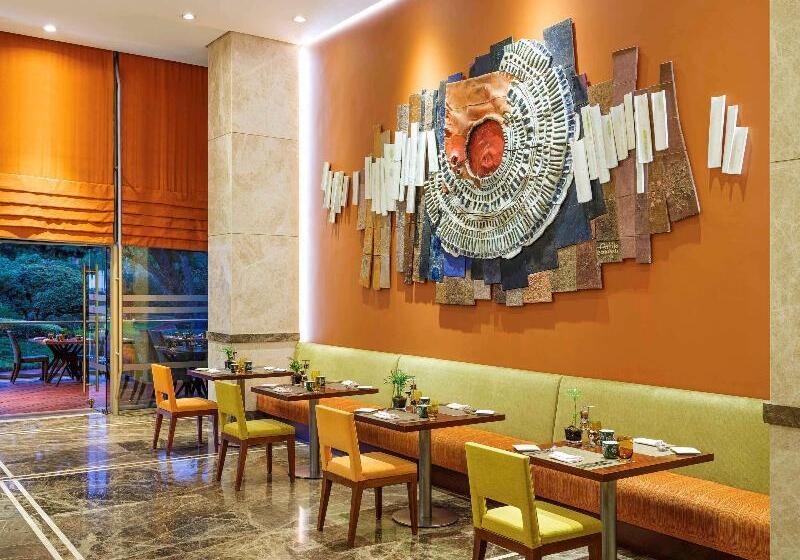 Swissotel Buyuk Efes Izmir