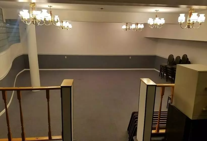 Hotelli Florenceville Inn, Restaurant & Pool