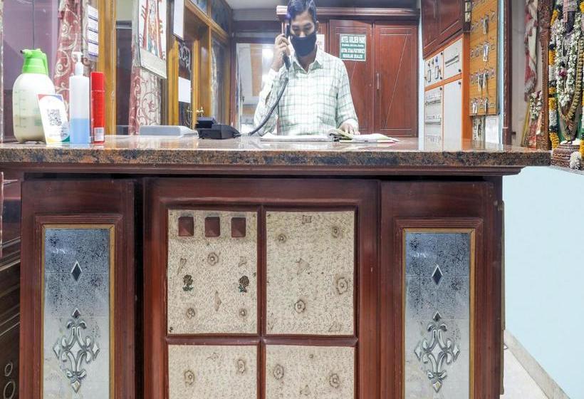 호텔 Oyo 77418  Golden Park