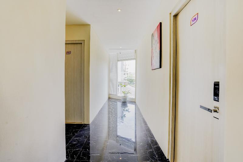 Hotel Collection O 90176 Lg Jember