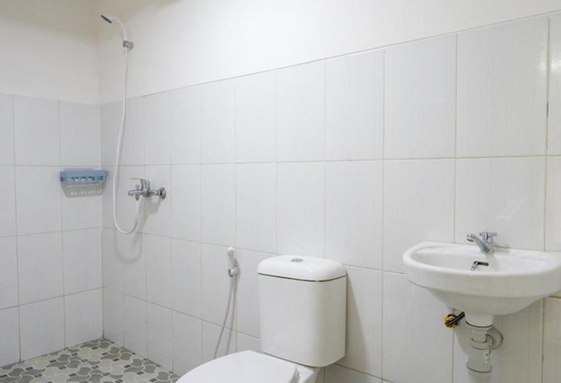 فندق Koolkost @ Jalan Cinde Raya Barat Semarang