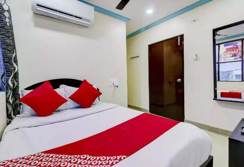 ホテル Oyo 77180 Sri Vasudha Residency