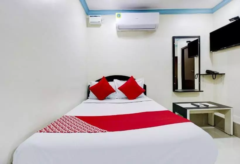 ホテル Oyo 77180 Sri Vasudha Residency