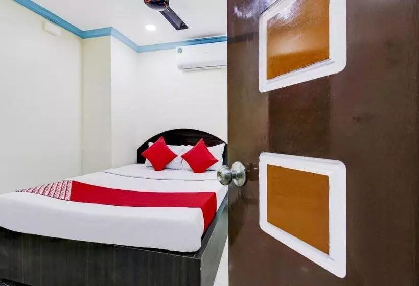 ホテル Oyo 77180 Sri Vasudha Residency