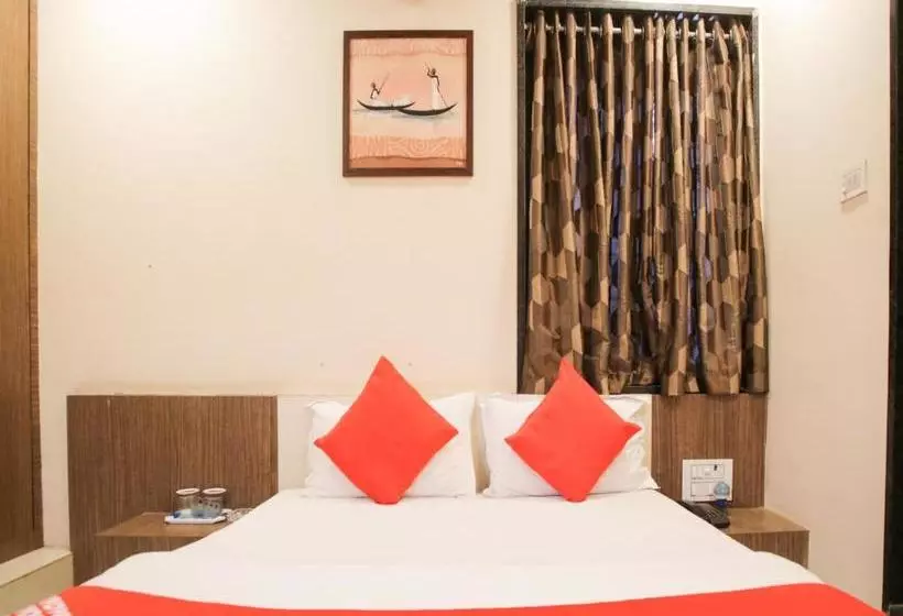 هتل Oyo 77228 Hgc Comfort Room S
