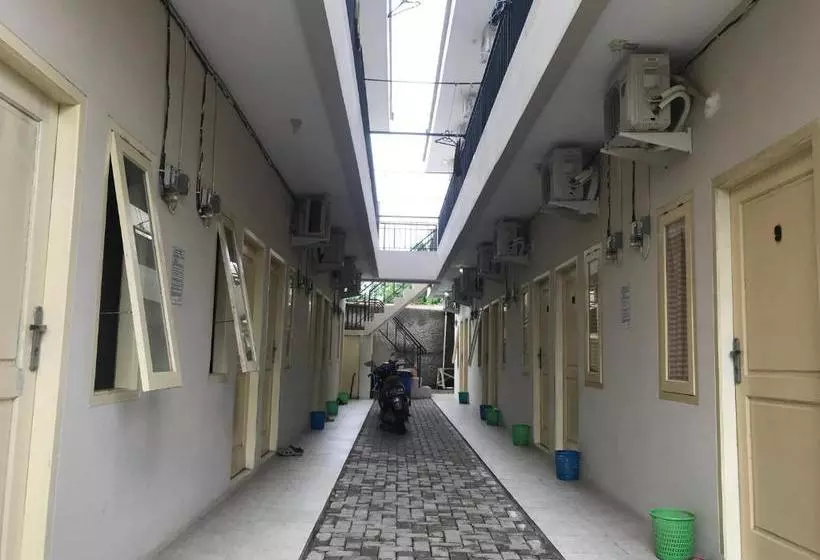 ホテル Oyo 90168 Amerta 3 Inn Syariah