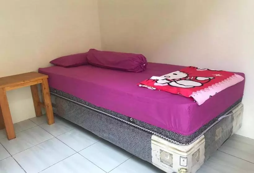 ホテル Oyo 90168 Amerta 3 Inn Syariah