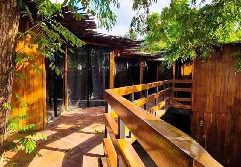 Pensjonat Hostal Malakai Cabanas & Dorms