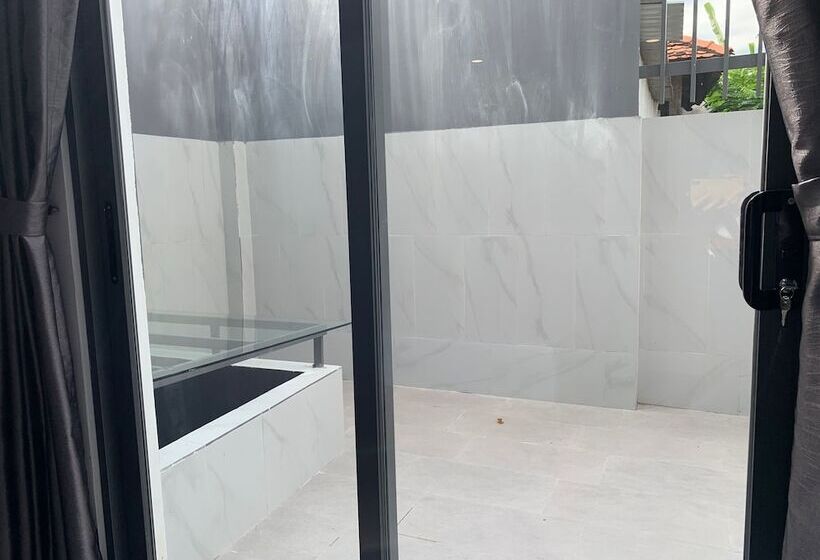 Smiley Apartment Quận 2