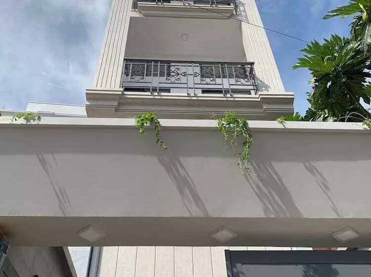 Smiley Apartment Quận 2
