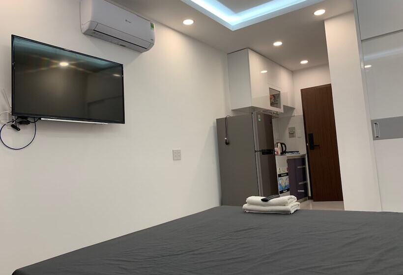 Smiley Apartment Quận 2