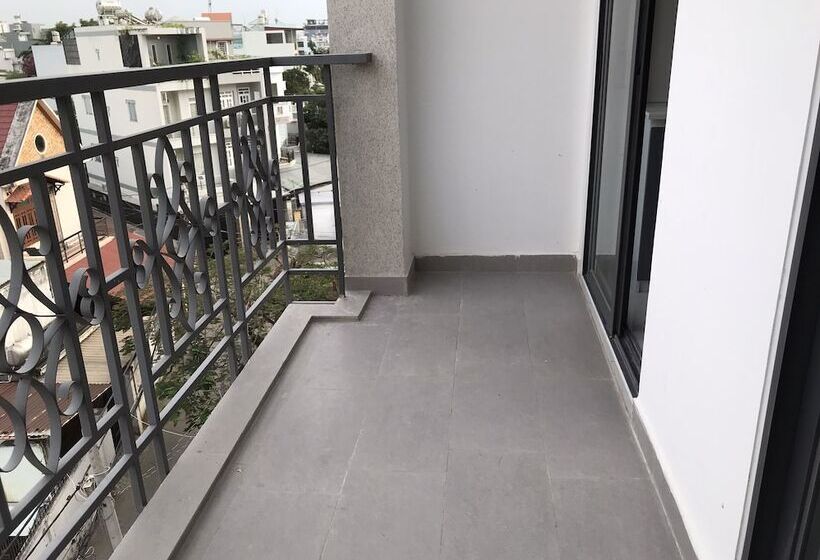 Smiley Apartment Quận 2