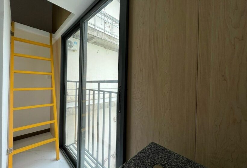 Smiley Apartment Quận 2