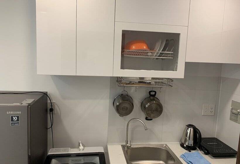 Smiley Apartment Quận 2