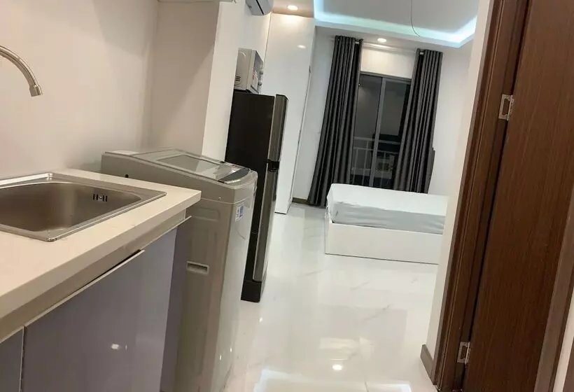 Smiley Apartment Quận 2