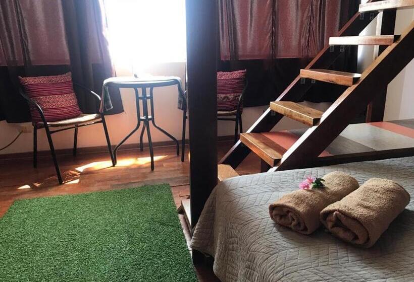 ユースホステル Surf House Chicama