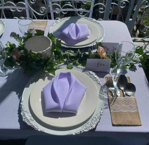 فندق Our Story Boutique