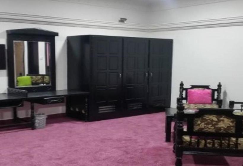 هتل Sandalbar  Faisalabad