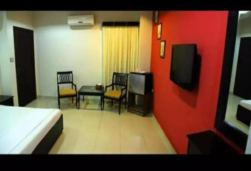 هتل Silk  Faisalabad