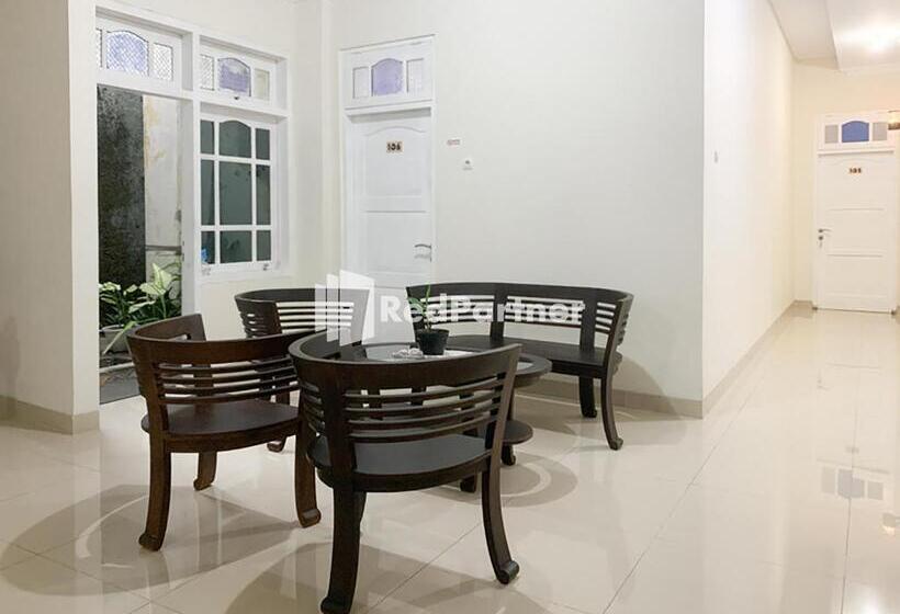 Reddoorz Syariah At Hotel Nuri Indah Dongkelan Yogyakarta